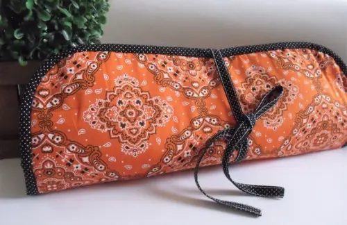 Porta Chapinha Bandana Laranja e Preto | Capa Pranchinha