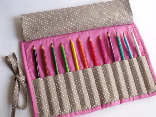 Estojo de Rolinho para Lapis de Cor Tecido Estampa Rosa