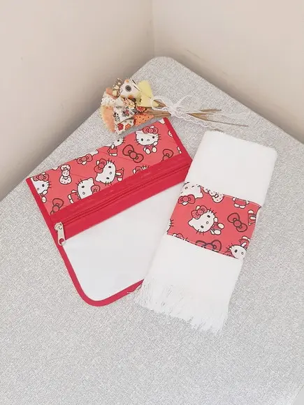 Necessaire Impermeável Porta Kit higiene bucal Com Toalhinha