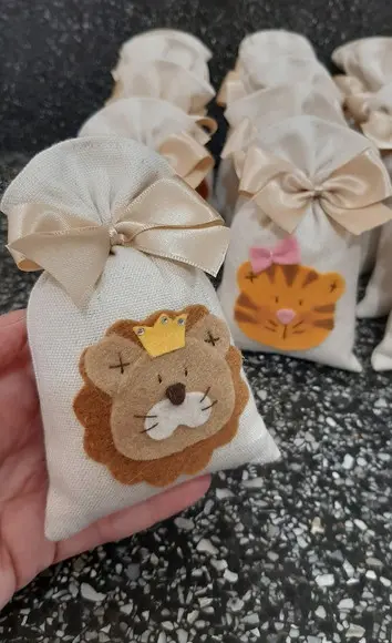 Lembrança Safari Bebê Sachê Perfumado