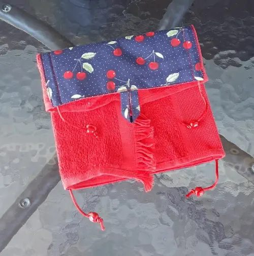 Lembrança Toalhinha Necessaire