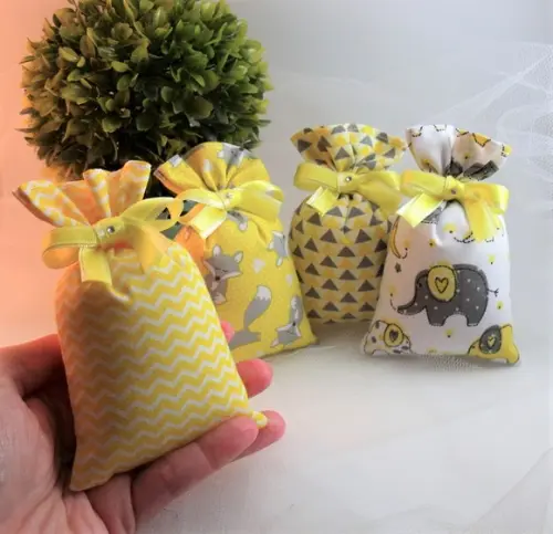 Lembrancinha de Chá de Bebê Maternidade Sachê Perfumado