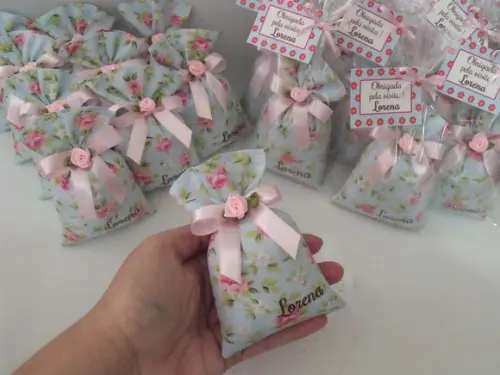 Lembrancinha Nascimento Menina Sachê com Nome