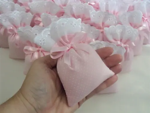 Lembrancinha Menina Sachê Perfumado Poá Rosa