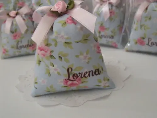 Lembrancinha Nascimento Menina Sachê com Nome