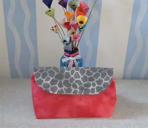 Necessaire de Maquiagem com Porta pincéis