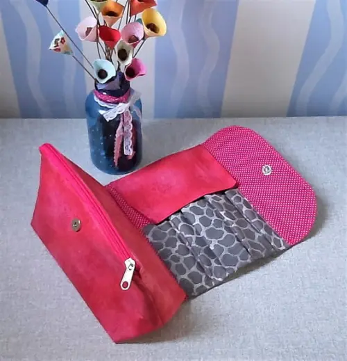 Necessaire de Maquiagem com Porta pincéis