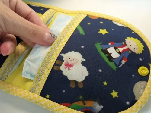 Porta Absorvente em tecido para bolsa com 2 bolsinhos