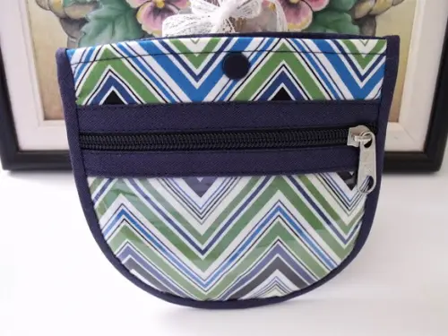 Porta Absorvente com Bolsinho para Remédio