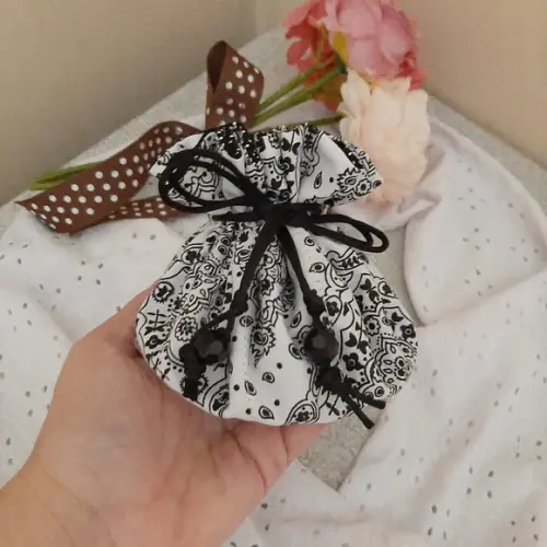Porta Joias Trouxinha Lembrancinha Feminina