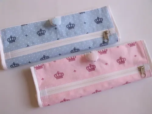 Toalhinha com Bolso de Zíper Porta Higiene