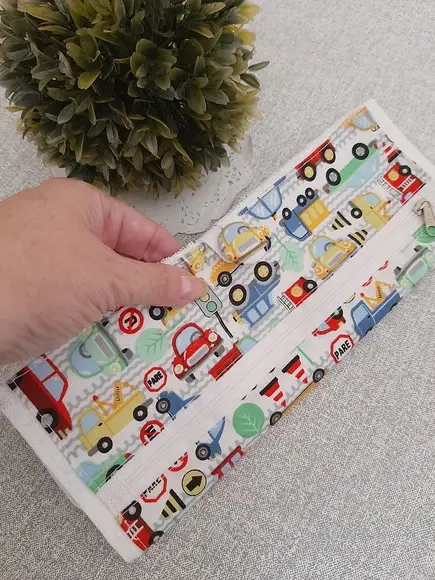 Toalhinha com Bolso Porta Escova de Dente ou Chupeta