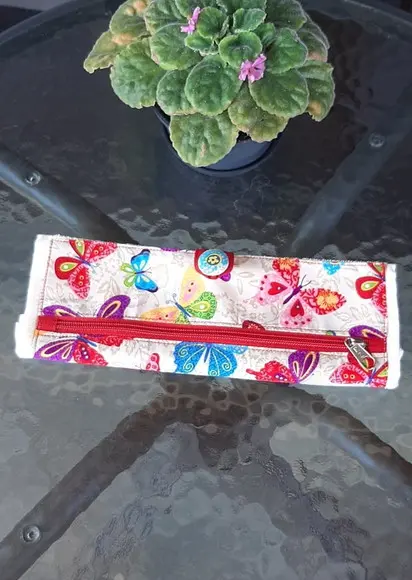 Toalhinha com Bolso Porta Escova e Creme Dental Academia Viagem