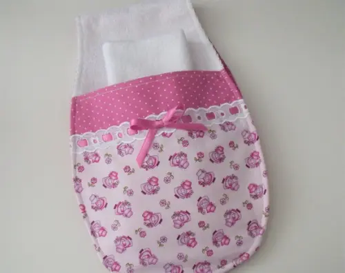 Kit Paninho De Ombro Com Bolsos E Toalhinha De Boca Menina