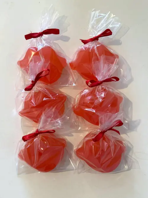 Lembrancinha boca aniversario labios sexy boquinha bebe maquiador