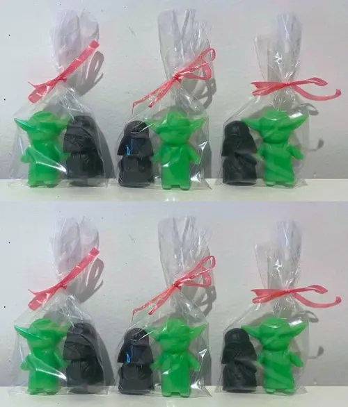 Lembrancinha Yoda Darth Vader Star Wars Mandalorian Cinema