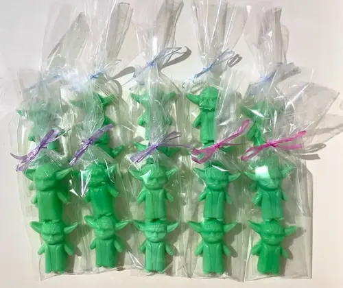 Lembrancinha Yoda Darth Vader Star Wars Mandalorian Cinema - Cóp