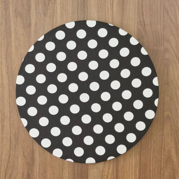 Kit Capa de Sousplat Poá Preto e Branco 04 Peças