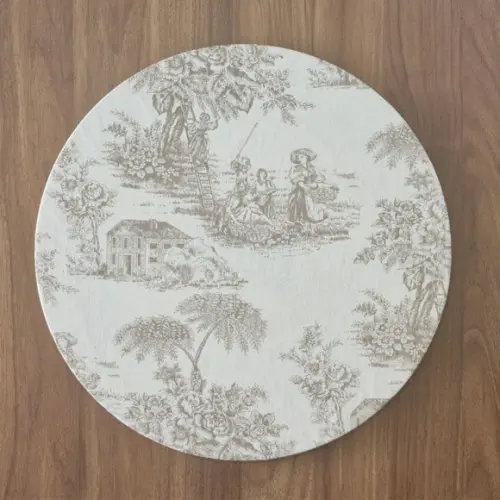 Kit Capa de Sousplat Toile de Jouy Bege 06 Peças