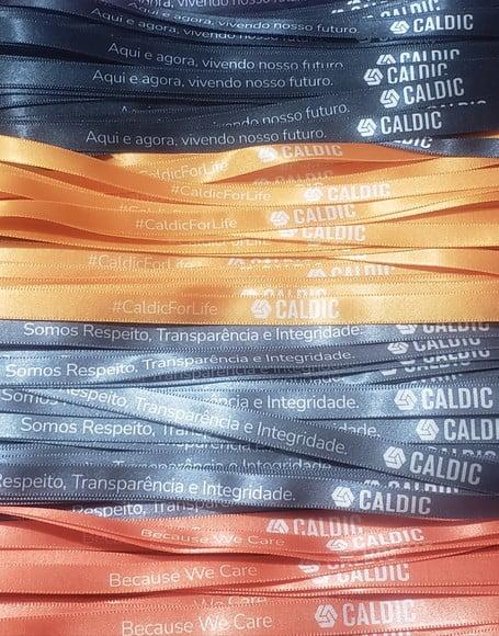 100 Fitinhas Personalizadas de Cetim 1 cm x 35 cm
