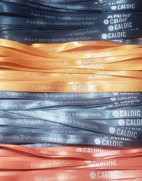 100 Fitinhas Personalizadas de Cetim 1 cm x 35 cm
