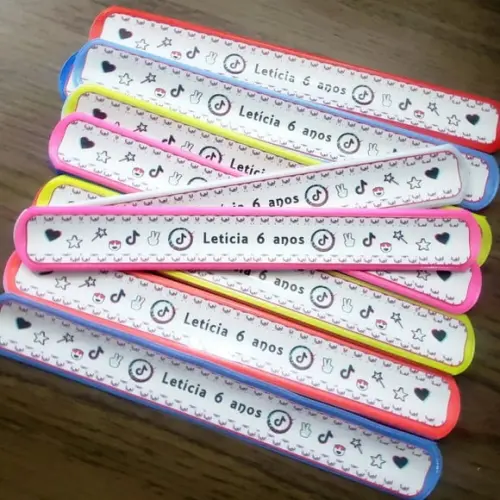 40 Pulseiras Bate Enrola Personalizada