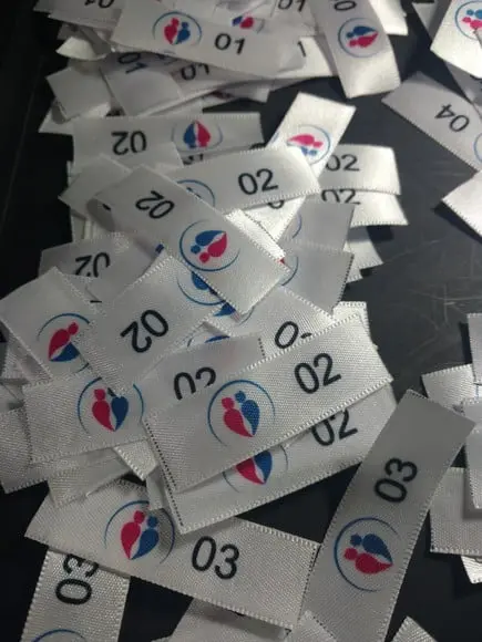 50 Etiquetas Personalizadas 10 mm