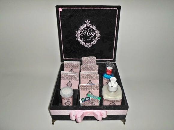 Kit Toillet 15 anos rosa e preto