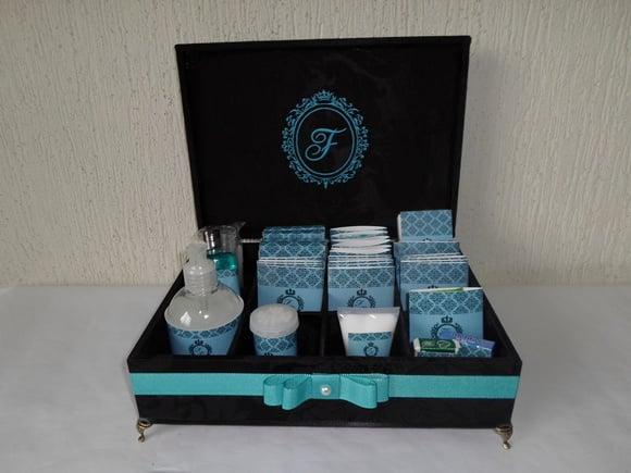 Kit toalete personalizado completo caixas e produtos preto/azul t