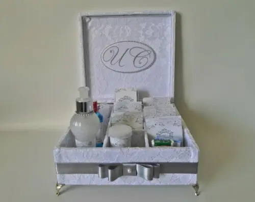 Kit Toalete Branco E Prata