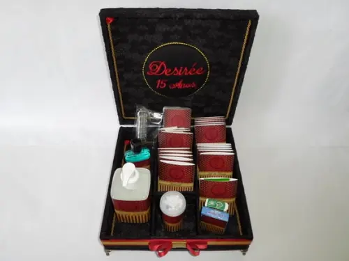 Kit toalete personalizado caixas e produtos tema Los Angeles