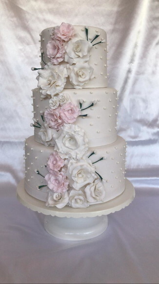 Bolo Fake em Biscuit Casamento com Rosas 4 Andares