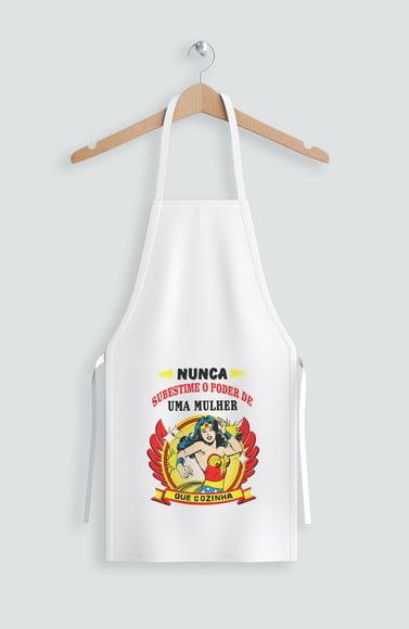 Avental nunca subestime o poder de uma mulher que cozinha