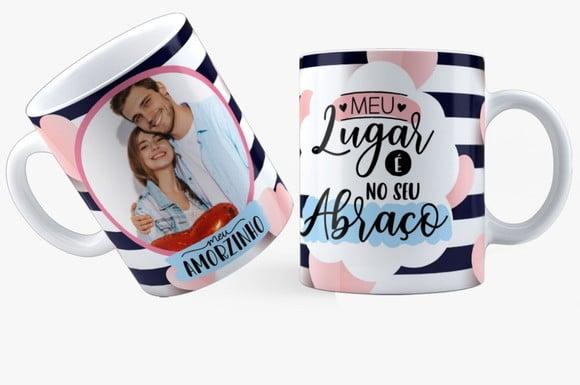 Caneca personalizada meu lugar é no seu abraço presente