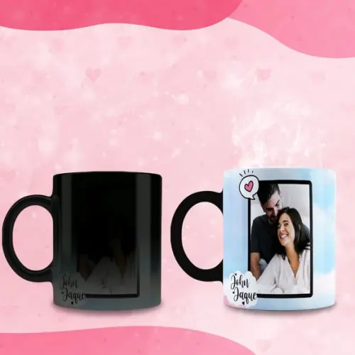 Caneca personalizada com foto casal mágica muda cor quente