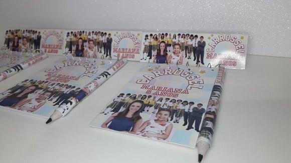Bloquinho Mini Lápis + Lapela Tema Carrossel com Foto