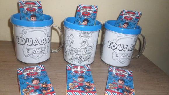 Caneca Acrilica com Desenho para Colorir e Giz de Cera