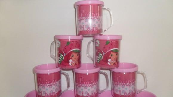 Caneca Acrilica para Foto Tampa de Rosquear Moranguinho