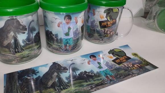 Caneca Acrilica para Foto Tampa de Rosquear Tema Dinossauro