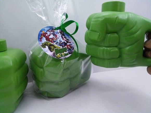 Copo Mão Vingadores 450 ml com Tampa e Canudo 12 x 11cm