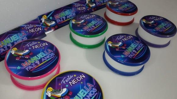 Copo Retratil ou Copo Sanfonado Tema Festa Neon