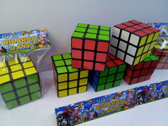 Cubo Mágico com Lapela Personalizada no Tema Sonic