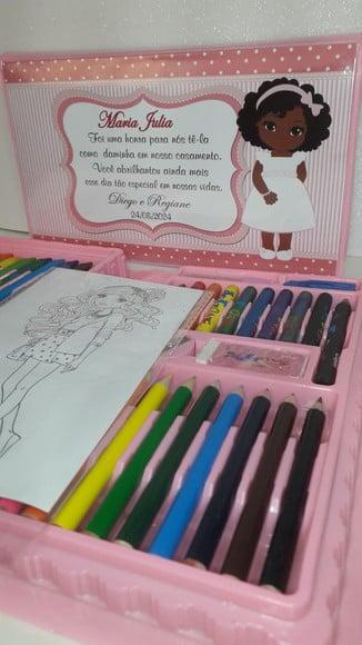 Estojo de Colorir com Desenhos Kit com 46 Peças Dama e Pajem