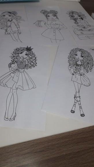 Estojo de Colorir com Desenhos Kit com 46 Peças Dama e Pajem