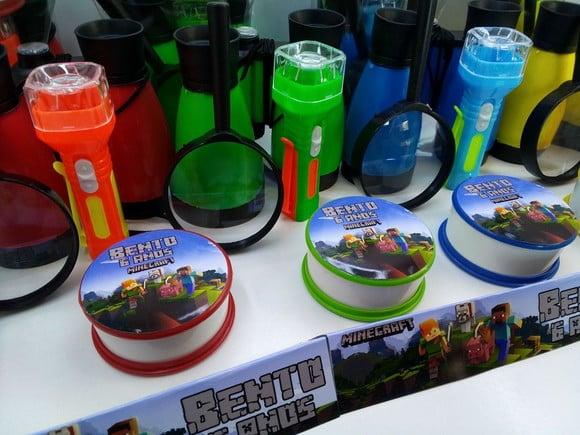 Kit Binoculo + Copo Retratil + Lanternas + Lupa Minecraft