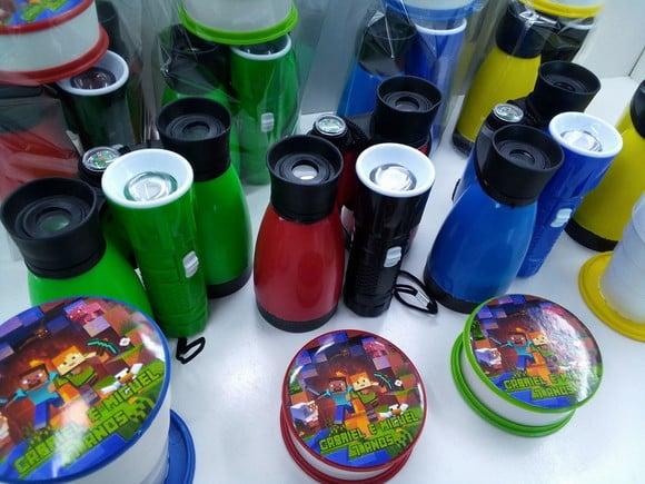 Kit Binoculo + Copo Retratil Cores Sortidas + Lanternas