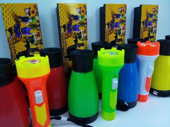 Kit Binoculo + Dominó + Lanterna Tema Batman Lego
