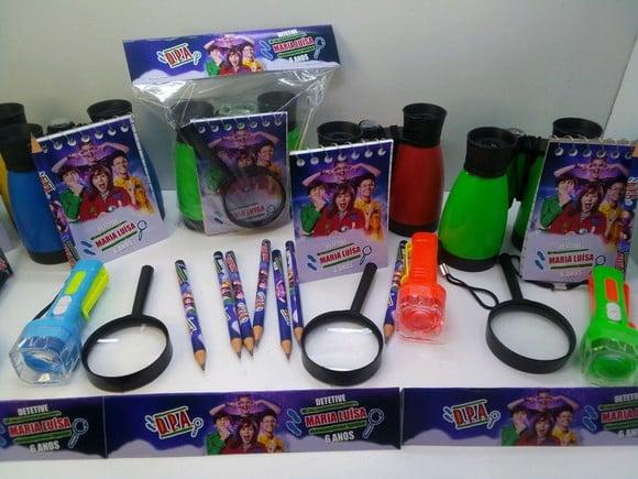 Kit Binoculo + Lanterna + Lupa + Bloquinho + Mini Lápis