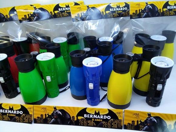 Kit Binoculo e Lanterna Tema Batman