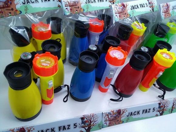 Kit Binoculo e Lanterna Tema Casa na Árvore